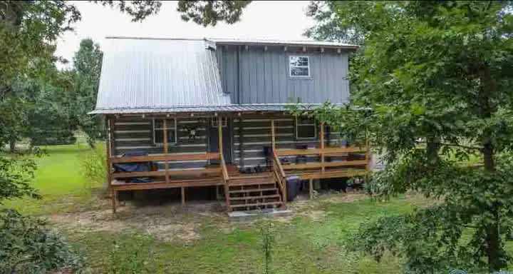 Little Woodland Wonder Cabin